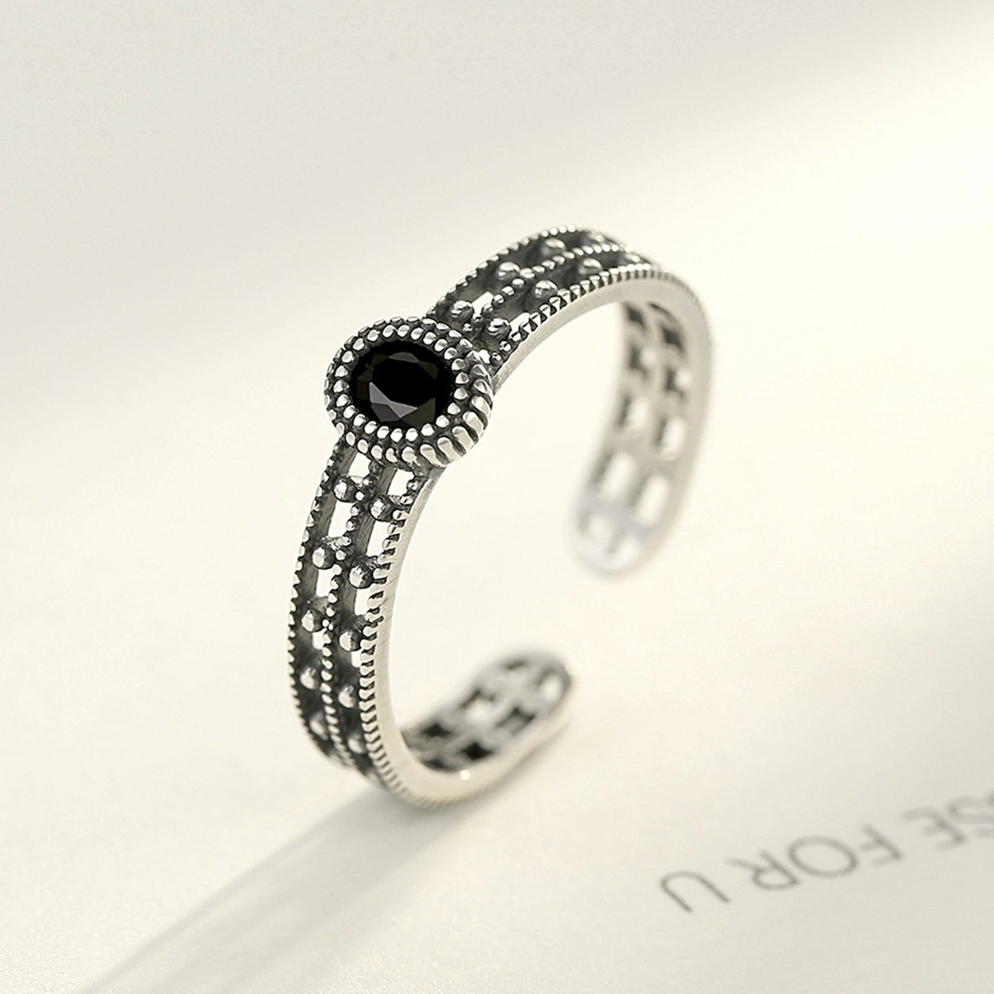 Inel din argint vintage lat cu onix negru reglabil cesini femei