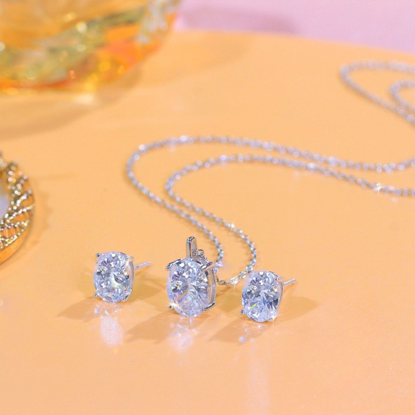 Set din argint colier si cercei oval cu zirconiu cesini cadou