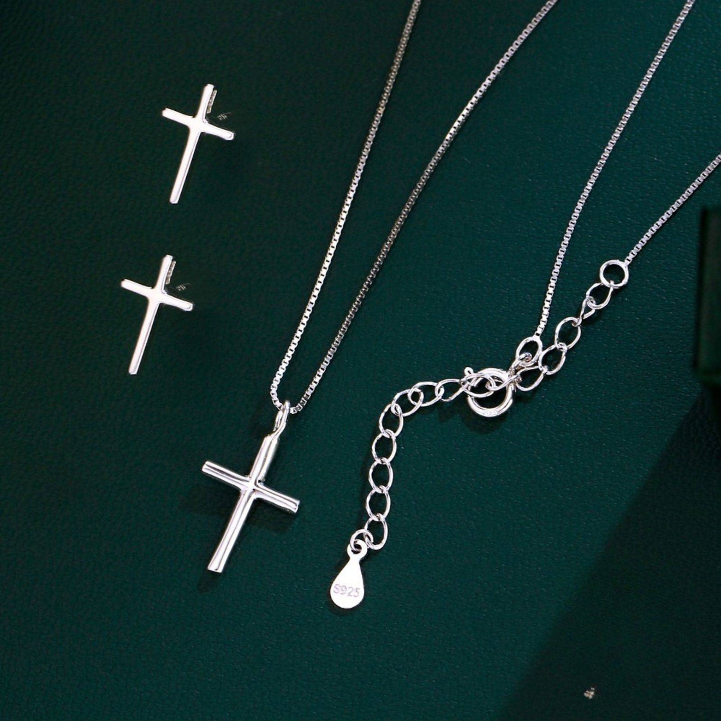 Set din argint cu cruce simplu fara pietre cesini cadou