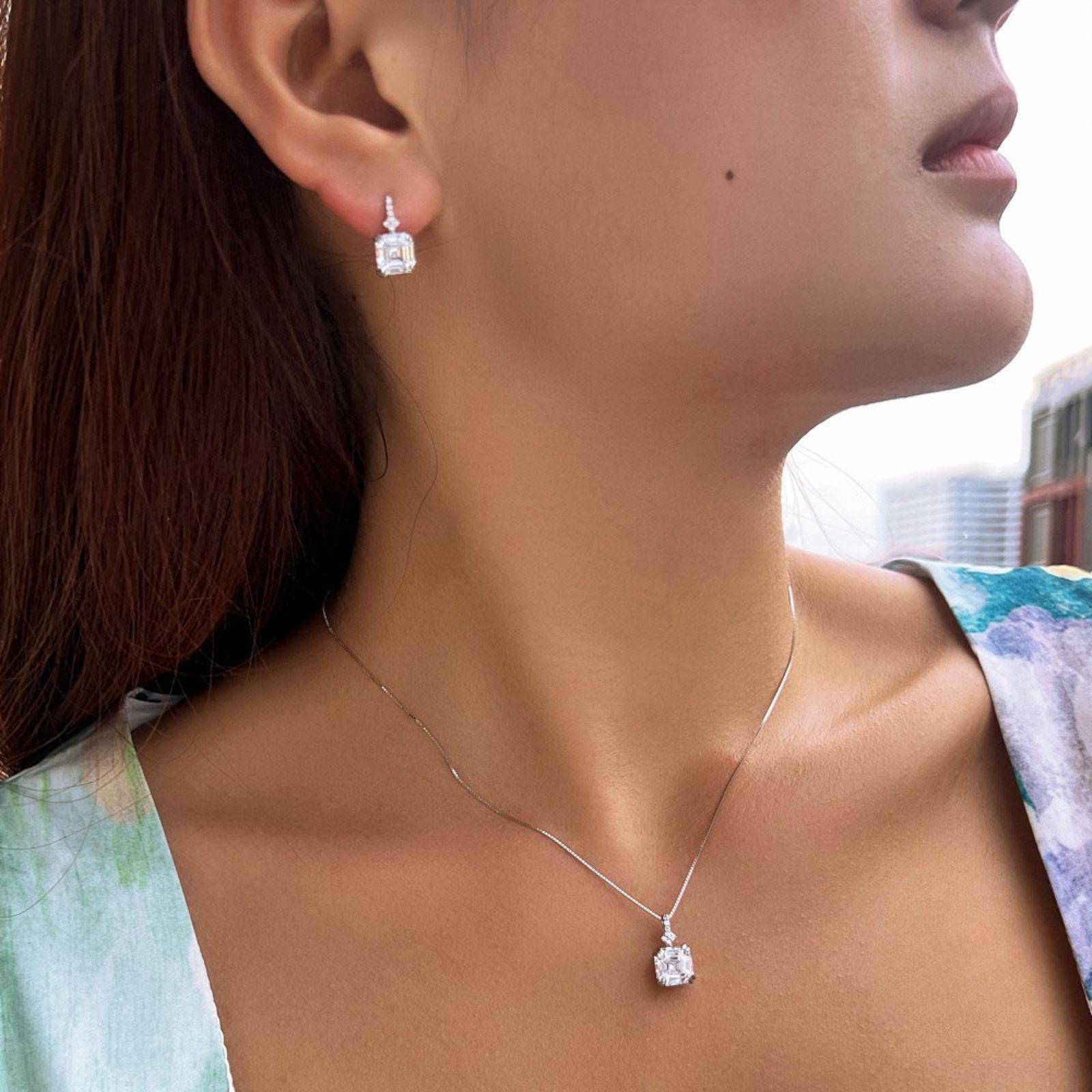 Set din argint elegant patrat colier si cercei cu morganit si cristale zirconiu cesini purtat