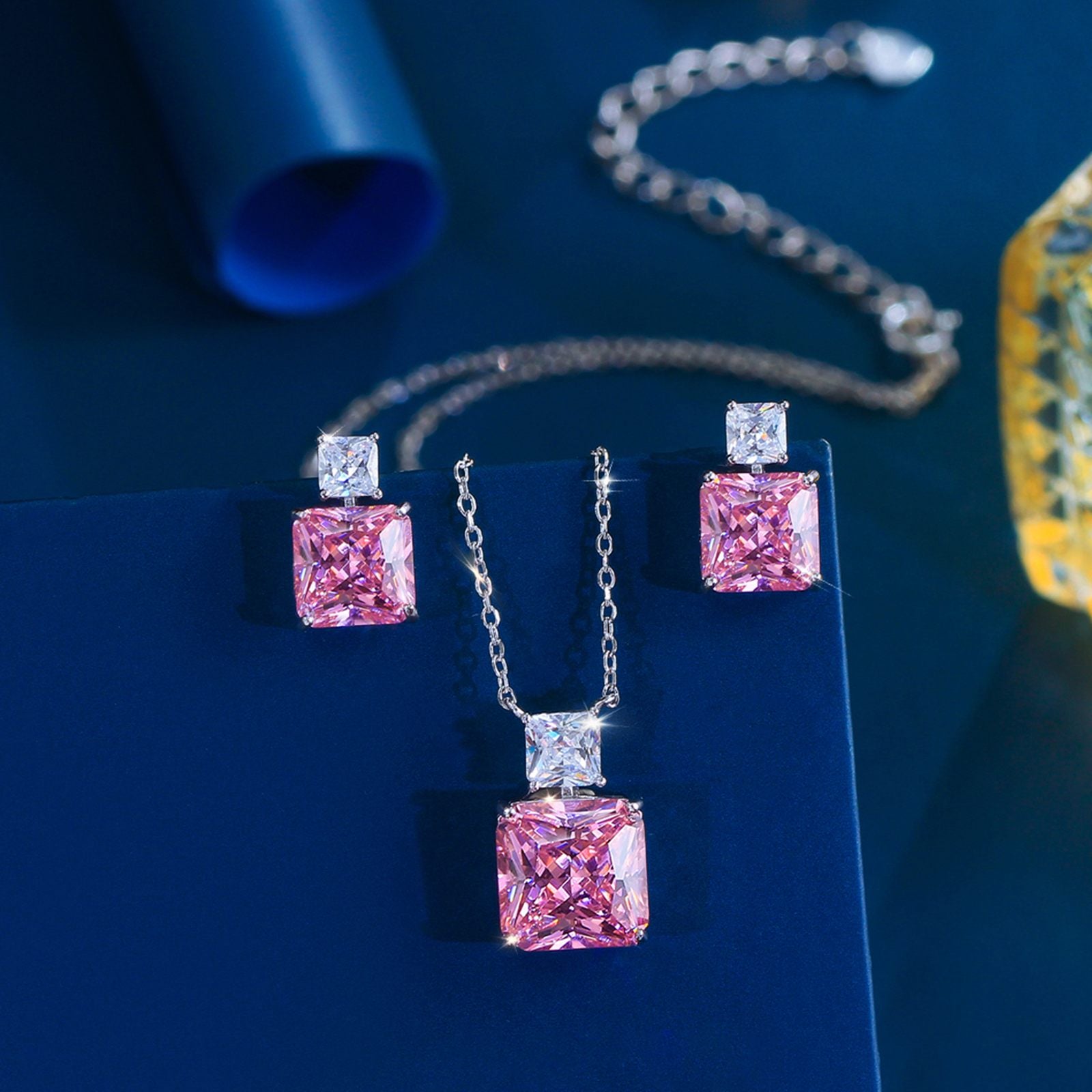 Set din argint elegant patrat colier si cercei cu cristale zirconiu cesini cadou