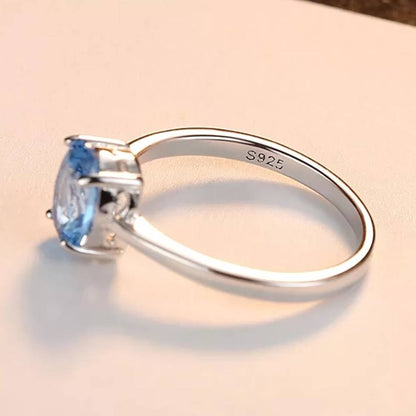 Inel din Argint Oval Topaz