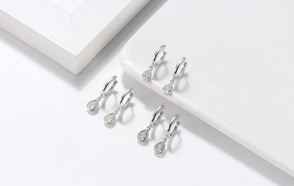 Cercei din Argint White Teardrop